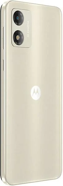 Motorola Moto E13 — photo officielle — vue 3